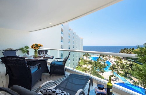 Flamingos Condo | Modern- Renovated- Breathtaking 6th Floor- 3 Bedrooms Villa Magna