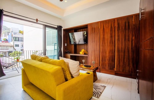 Emiliano Zapata Apartment | Amazing Casa Madero 320