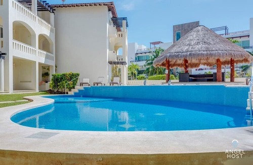 Zazil-ha Apartment | Pool, Gazebo, Parking, 2 Blocks to Beach & 5th Ave