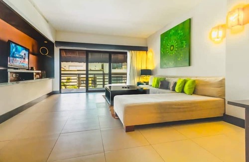 Downtown Condo | Exclusive Penthouse, Rooftop Private Pool. Parking