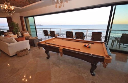 Puerto Penasco Condo | Beach front , Water front low level condo Las Palomas Resort . Cordoba 208.