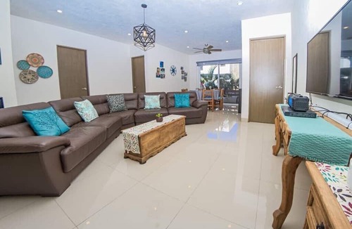 Las Jarretaderas Apartment | Beautiful 3B/2Ba Spacious Ground Corner Condo!