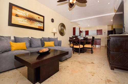 Downtown Condo | True Oceanfront 1 Bd El Faro Great Rates! S308