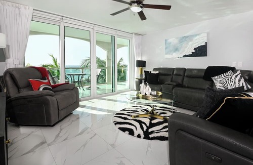 Colonia Andres Condo | Luxury 4 Bdrm Oceanfront in Cozumel 3CN