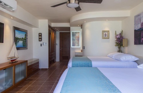 La Isla Apartment | Luxury Villa at the feet of the sea In Cancun