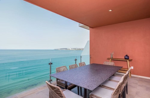 Bucerias Condo | Luxury 4 bed/4 bath Beach Front Condo - Bucerias
