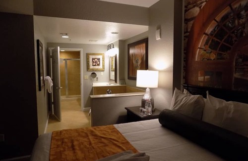 Lake Buena Vista Condo | DELUXE 2 BDRM 2 BATH IN THE HEART OF DISNEY WYNDHAM BONNET CREEK