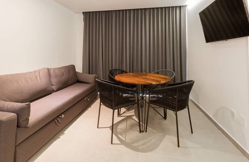Centro Condo | Budget Studio just minutes from the beach. Perfect for couples!