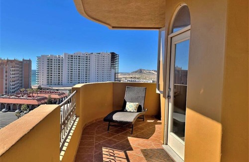Puerto Penasco Apartment | Stunning 2-Bedroom Condo at Bella Sirena – Ocean Views, Pools, and Beachfront Bliss!