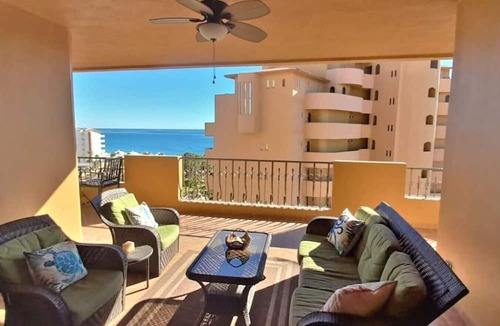 Puerto Penasco Apartment | Stunning 2-Bedroom Condo at Bella Sirena – Ocean Views, Pools, and Beachfront Bliss!