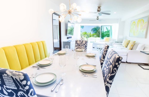 Marina Vallarta Condo | Luxury beachfront condo in Porto Fino, bonus studio, private beach, pool.