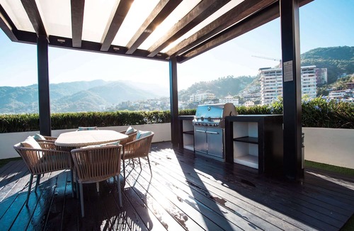 Emiliano Zapata Condo | Featured on HGTV, Mountain Views, Rooftop Pool at Zenith in Old Town
