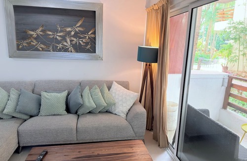 Gonzalo Guerrero Apartment | Spacious condo + Ground floor easypool access + gym + jacuzzi + games area