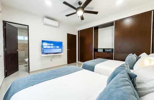 Gonzalo Guerrero Apartment | Very Big recently renewed 3 bedrooms apartment with private bathroom each