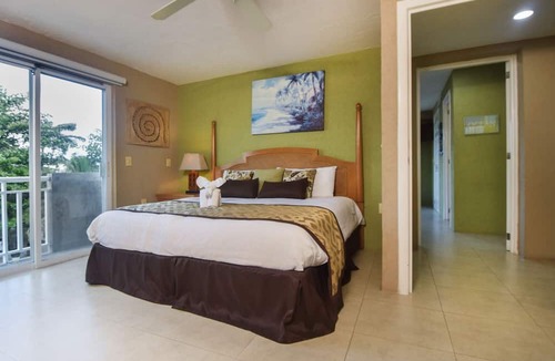 Colonia Andres Condo | Luxurious Oceanview Condo in Cozumel