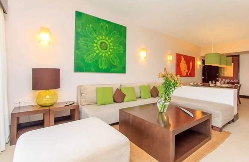 Downtown Condo | Penthouse, Private Pool, Steps to Beach, 5th Ave