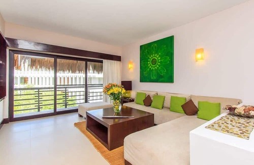 Downtown Condo | Penthouse, Private Pool, Steps to Beach, 5th Ave