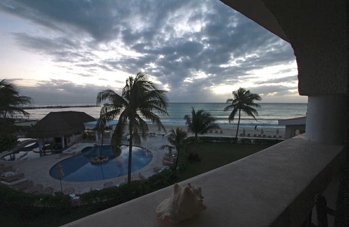 Playacar Fase I Condo | Ocean-Front, 3 Bedroom Penthouse, Family Friendly, Playa, Xaman Ha #7201.