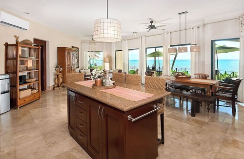 Centro Condo | Delightful Luna Encantada D1-True Beachfront Luxury- Susan Mattingly
