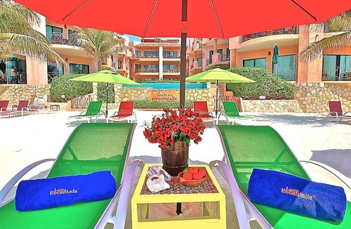 Centro Condo | Delightful Luna Encantada D1-True Beachfront Luxury- Susan Mattingly