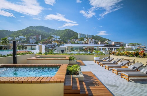 Emiliano Zapata Condo | Amazing condo Pavilion in Romantic Zone near the beach of Puerto Vallarta!