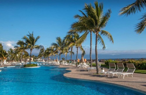 Nuevo Vallarta Condo | Beachfront condo with Vidanta membership
