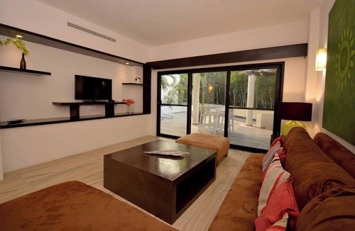 Downtown Apartment | Aldea Thai by AR Vacations