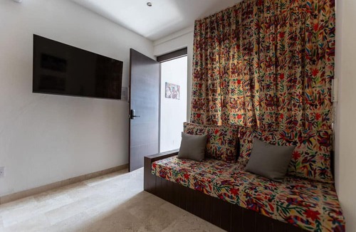 Colonia 5 de Diciembre Apartment | Chic Vallarta Beachside Retreat