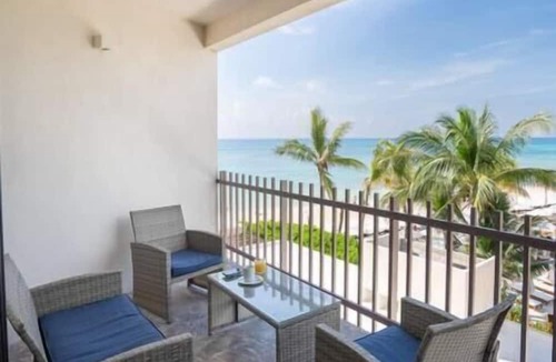 Zazil-ha Apartment | Near Beach & 5th Ave | Rooftop Pool w/Ocean Views