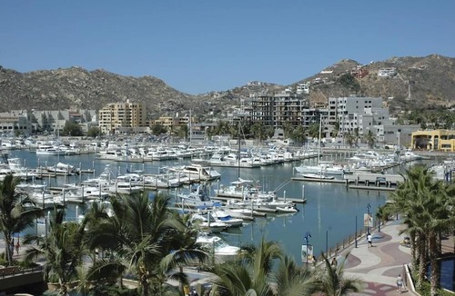 El Medano Ejidal Villa | Luxury Medano Beach Cabo Resort 3 bedroom steps to marina