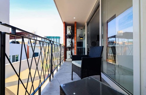 Puerto Vallarta Apartment | Modern 2-Bedroom Condo with Rooftop Pool in Vibrant Versalles