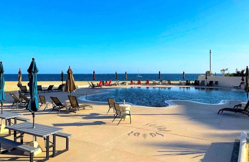 Centro Condo | Oceanfront Condo · Patio, Pool & Beach Access