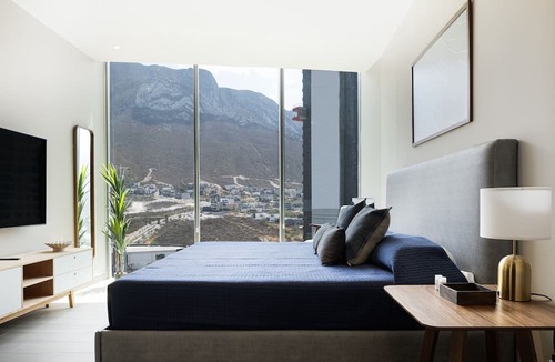 Monterrey Apartment | Sierra Madre Views, Pool & Gym in Valle Poniente