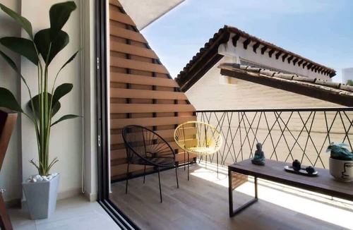 North Hotel Zone Apartment | Ocean View Roof Pool BBQ Gym, Walk to Beach