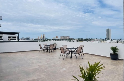 Villa Marina Condo | Marina Cerritos 310: Rooftop, Pools & Near Beach