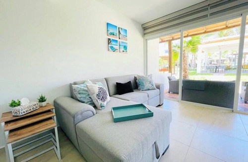 Cerritos Condo | Tropical Condo - Close to Beach and Waterpark!