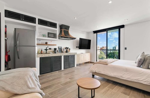 Luis Donaldo Colosio Apartment | Sweet Studio By the Sea with Views,Walk Everywhere