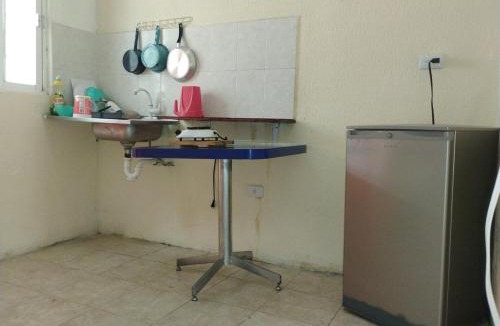 Cancun Apartment | Casita Linda Vista en Cancún, Privado con A C y WiFi, Cerca de Transporte a Zona Hotelera