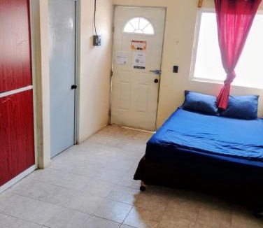 Cancun Apartment | Casita Linda Vista en Cancún, Privado con A C y WiFi, Cerca de Transporte a Zona Hotelera