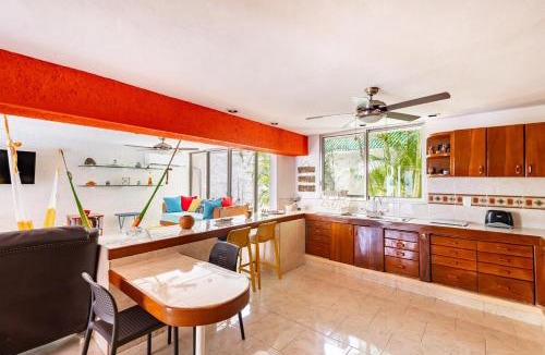 Downtown Cancun House | Fun and relax with private pool - 10 mins to hotel zone
