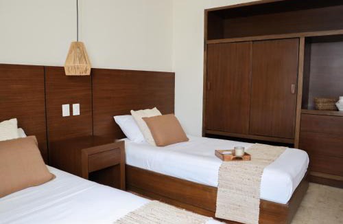 Punta Cancun Hotel | La Palma Beachfront Hotel Boutique