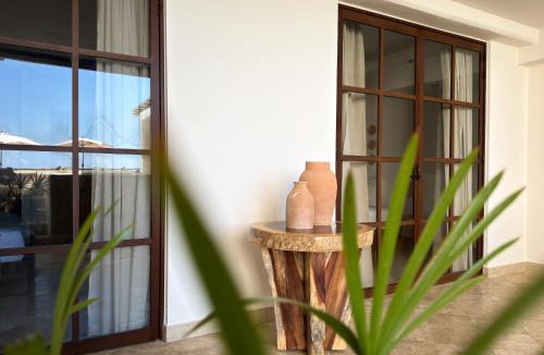 Punta Cancun Hotel | La Palma Beachfront Hotel Boutique