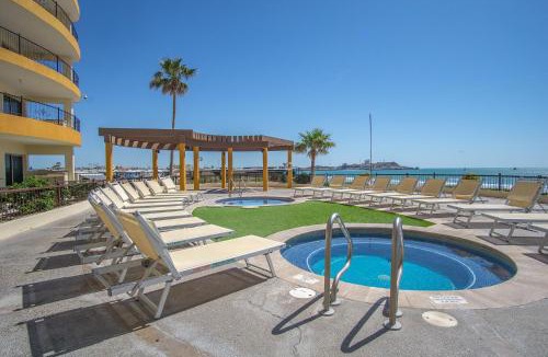 Bella Vista House | One-Of-A-Kind Penthouse Luxurious Massive Ocean Front Condo