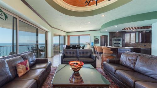 Bella Vista House | One-Of-A-Kind Penthouse Luxurious Massive Ocean Front Condo