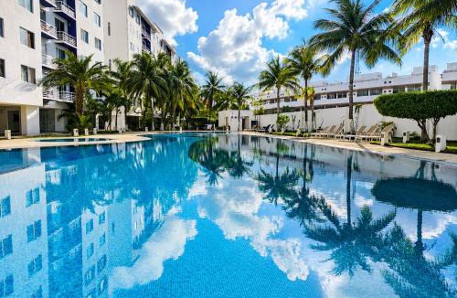 Downtown Cancun Apartment | 2BR Resort Apartment Cancun Pool WiFi AC