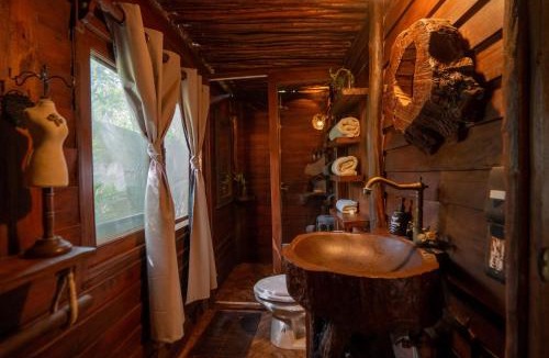 Leona Vicario Cabin | ANAND Ecoaldea