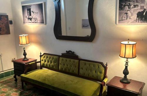 Barrio de Santiago House | Casa Bahareque Merida