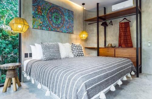 Zama Villa | Luxury 4BR Eco Villa 10ppl Outdoor Pizza Oven - Private Pool & Jacuzzi