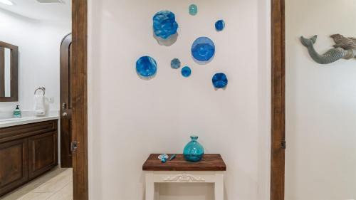 Sandy Beach House | BELLA SIRENA BD 703 Cozy Blue Ocean Oasis Ocean View Condo