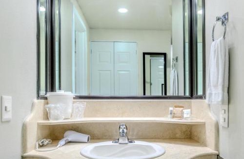 Tlalnepantla de Baz Hotel | Ramada by Wyndham CDMX Perinorte